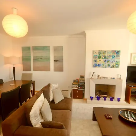 Апартаменты Tide - 3 Bedroom Within Beautiful Complex