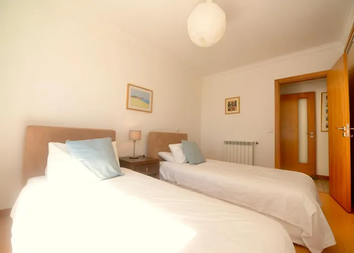 Tide - 3 Bedroom Within Beautiful Complex *